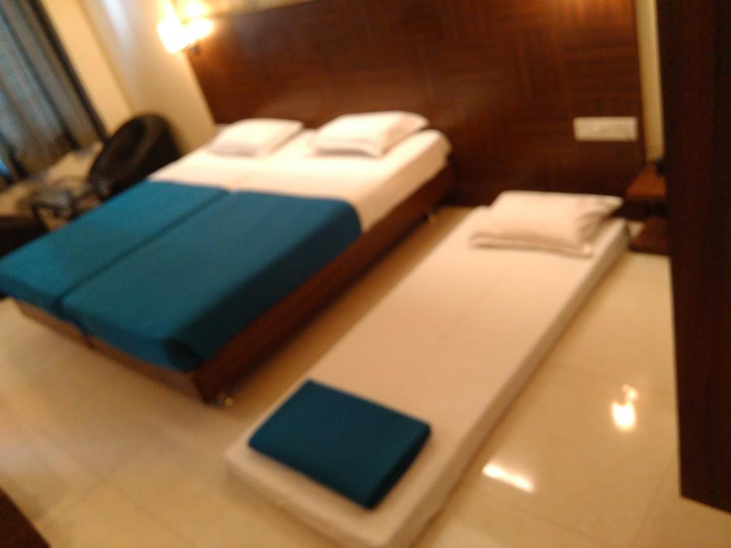 Hotel Darshan Executive Аурангабад Экстерьер фото