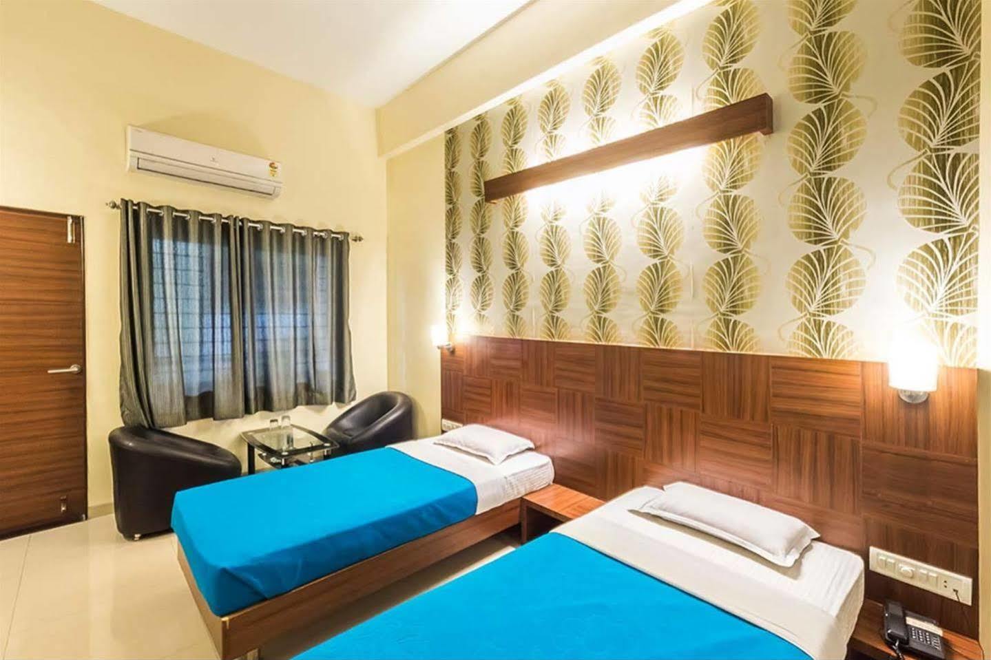 Hotel Darshan Executive Аурангабад Экстерьер фото